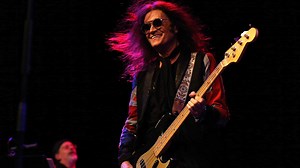 Glenn Hughes: “People talk about my vocals, but I’ve never, ever felt this good about playing bass“