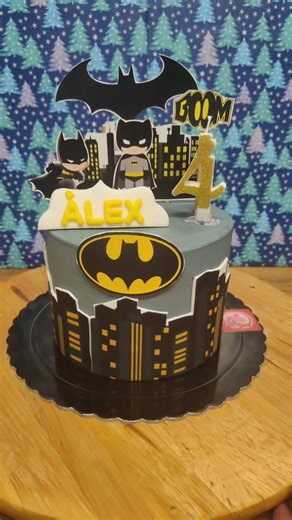 pastel de Batman #batman #batmancake #tartaspersonalizadas #katandcakes #igualada