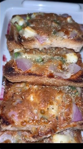 Bread winner || Cheesy Bites || Bread Pizza #pizza #pizzalover #pizzarecipe #bread #breadrecipe