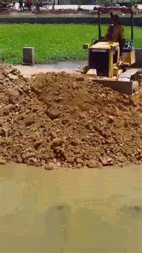 33K views · 477 reactions | First Action!! Dozer Pushing Soil & Dump...