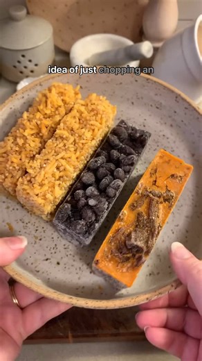 Sarah Hart | Freezer Cooking on Instagram: "Sometimes life comes at your fast and thinking about what to make for dinner feels impossible. That’s when I’m so thankful to my past self for filling our freezer with meals and meal components. If you want to learn more about how to do this too, comment ‘guide’ and I’ll send you the link to purchase the 30-page e-book I wrote about freezer meals and how to get started."