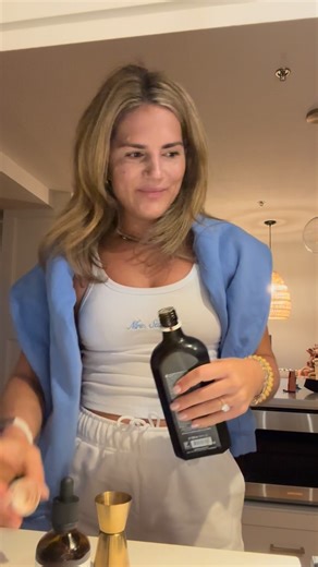 natalie craig 🦋 your hype gal on Instagram: "OH NO 😬 ran out of the very thing that keeps my skin glowing, my hair growing, my face/body from being inflamed, my joints from hurting, and my body from getting sick!"