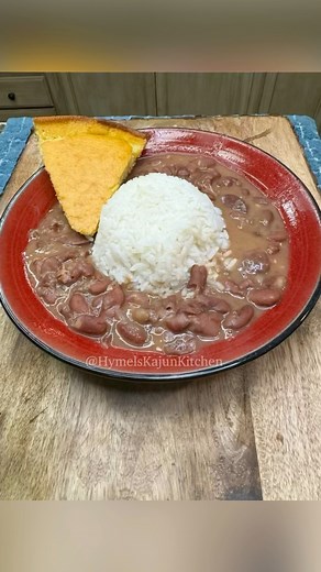 Fresh Red Beans in the Pressure Cooker @hymelskajunkitchen recipes - 2 lbs BlueRunner Red Beans - 4 cups of water to soak your beans - 1 lb smoked sausage - 1 onion - 1 bell pepper - 2 sticks of celery - 2 smoked ham hocks - 4-6 strips of bacon cooked and crumbled - 4 cups of chicken broth and 1 cup of water - 1 stick of salted butter - Cajun seasoning to taste 1. Soak 2lbs of fresh red beans in 4 cups of water for 2 hours. 2. brown your sausage then put to the side 3. Cook down your onion,bell