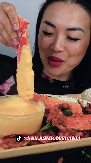 Delicious King Crab Legs and Baby Crab Crunch 🔥🔥🔥 | ASMR Mukbangs & Tasting