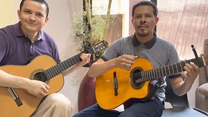 TUTORIAL profesional, Como tocar la guitarra y requinto paso a paso by #carloscruzmcvc #tutorialesdeguitarracarloscruz | Carlos Cruz