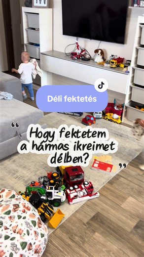 Így oldom meg egyedül! Ezt idő volt megtanulni, de viszonylag hamar sikerült. Utána csak beteszem őket az ágyba, napközben nincs mese, csak este. Puszi, ölelés és alszanak. #anya #baba #alvás #gyerekkelazélet #ikrek