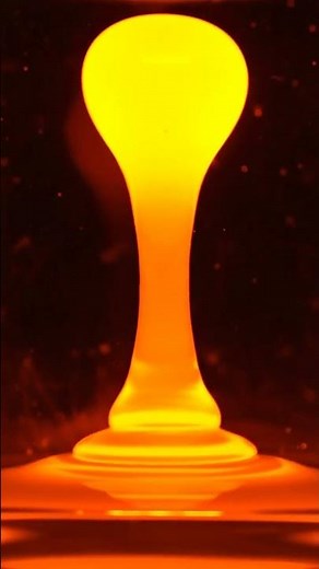 Mesmerizing Macro: The Hidden Science of Lava Lamps in 4K
