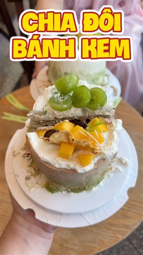 SPLIT THE CAKE IN HALF