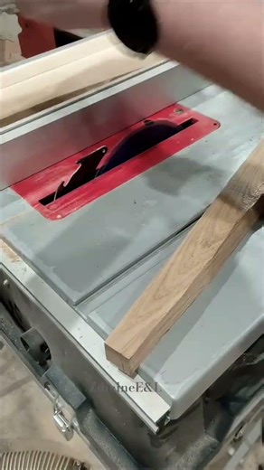 Building an oakwood cabinet - part 1 #oak #woodworking #wood #woodencabinet #cabinet #oakwood #craft