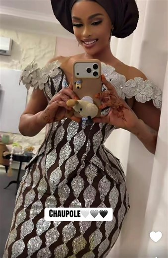 Janainabrown🦋 (@janaina_brown)’s videos with Bonge La Toto - Kayumba