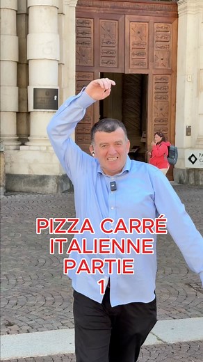 488K views · 14K reactions |  Pizza carrée à l’italienne vs pizza carrée d’Algérie  Deux pays, deux traditions, deux saveurs uniques… Hier à Turin, j’ai fait découvrir à un frère algérien la pizza carrée italienne. Résultat ? Deux mondes différents, mais tous les deux exceptionnels. ✨ | Spaccanapoli Grenoble | Facebook