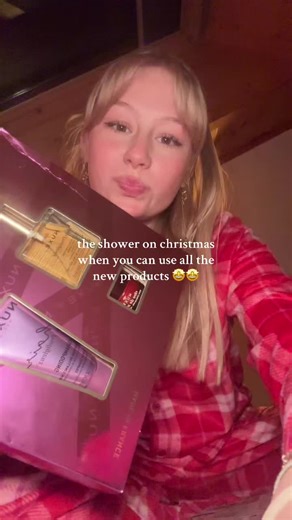 Christmas Shower: Enjoy New Products and Relaxation