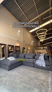 ⏰ ¡Últimos días con precios 2025! ⏰ Descubre la Sala Cloud Modular, un diseño moderno, cómodo y totalmente adaptable a tu espacio. 🛋️ Diseño modular y personalizable 📏 Medidas: 3.20 x 2.15 m ➕ Agrega módulos de respaldo, esquineros o taburetes según tus necesidades 🎨 Personaliza tela y color 🛠️ Fabricamos a pedido en 22 días hábiles 🚚 Envíos a todo México 💳 12 meses sin intereses sobre precio de catálogo 💰 Descuentos especiales en pago de contado 📲 Haz tu pedido por WhatsApp 👉 https://w