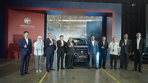 The stage is set for PROTON's newest model to make its grand entrance as the journey towards its launch commences. The Line-off ceremony marked the exciting debut of the new Proton SUV that boasts cutting-edge hybrid technology, which is a first for Proton and signals the company's entry into the rapidly growing New Energy Vehicle (NEV) market. Stay tuned for further updates on the upcoming SUV that will soon be hitting the market! #INSPIRINGCONNECTIONS #HiPROTON | Proton Cars