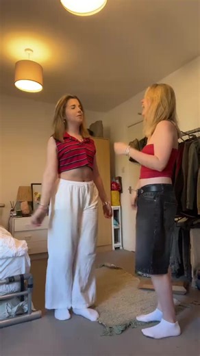 about a week late but oh well hehe x #lesbianvisibilityweek #wlw @hatts🤍