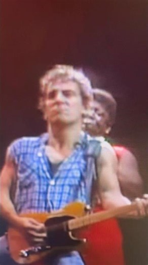 Bruce Springsteen! Born To Run! 1975! #brucespringsteen #springsteen #borntorun #rock #music