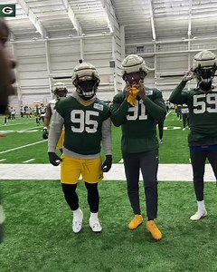 11K views · 454 reactions | Slap hands & get to work. ✋ #GoPackGo | Green Bay Packers | Facebook