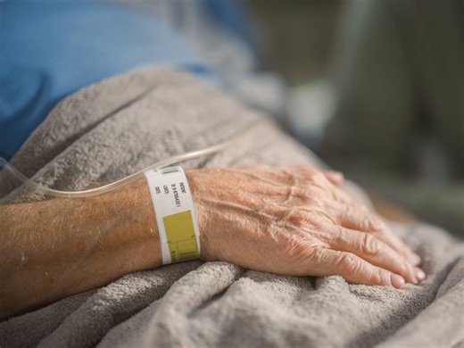 Canadians split on if doctors, nurses should be allowed to opt out of medically-assisted death program