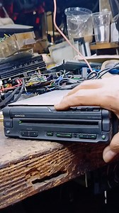 4.1M views · 25K reactions | this is the model, old Head Unit #sleeding #oven #close #technology #electronics #trending #old | Giyan Circuit | Facebook