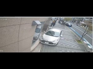 歩道に突入する暴走車 名古屋・栄の事故の防犯カメラ映像