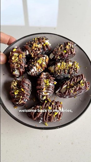 The most epic 3 ingredient chocolate icecream date bites 😍🤌🏻 #shorts