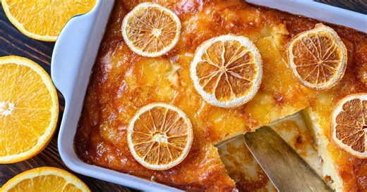 Η νηστίσιμη πορτοκαλόπιτα του Άκη Πετρετζίκη