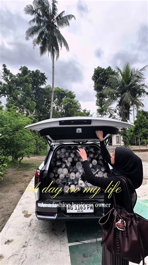 Keseharian Pedagang Fashion di Blitar