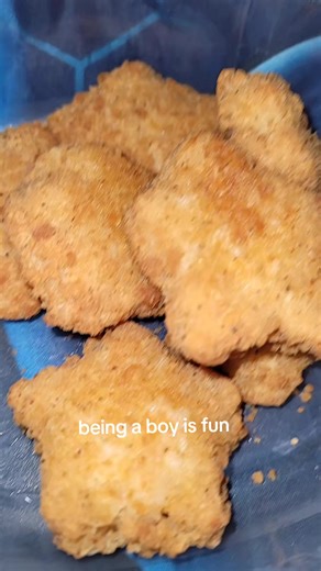 chicken nuggets while watching sml! chef pee pee's kiss