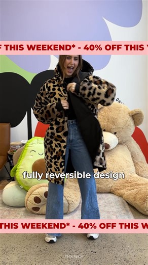 You know The Oodie for ultimate comfort — now meet the Long Puffer Jacket version. It’s our warmest, most practical layer yet — made to take that cosy Oodie feeling outdoors. ☁️ Ultra-soft inner lining (feels like your Oodie inside) 🌧️ Water-resistant, PFAS-free outer shell 🌿 200gsm recycled fill for cloud-like warmth 🧥 Full-length coverage, oversized fit, adjustable hood 📱 Deep pockets for all your essentials From morning coffee runs to winter weekends away — this is the jacket you’ll live 