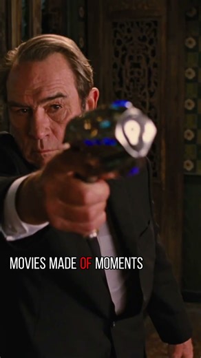 Terrorist attack. Gunfight with aliens! A Chinese restaurant in America.Men in Black 3