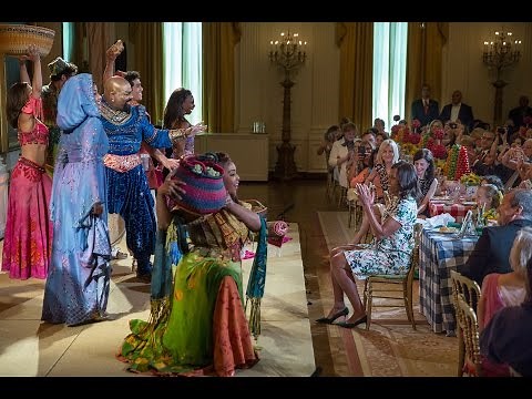 Aladdin Performance at the Kids’ “State Dinner”