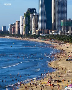 160K views · 2.2K reactions | My Khe Beach, Da Nang: one of the ten most beautiful beaches in Asia  | Amazing Things in Vietnam | Facebook