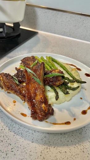 38K views · 30K reactions | Guess who’s back in the kitchen?! It feels so good☺️ Today I made this Mashed Potatoes with Sautéed Asparagus and Honey Garlic Lamb Riblets and this is officially our first meal in our new apartment ☺️羅✨ #dinnerideas #newapartment #lambriblets #mealideas #cookwithme | Grace The Cookist | Facebook