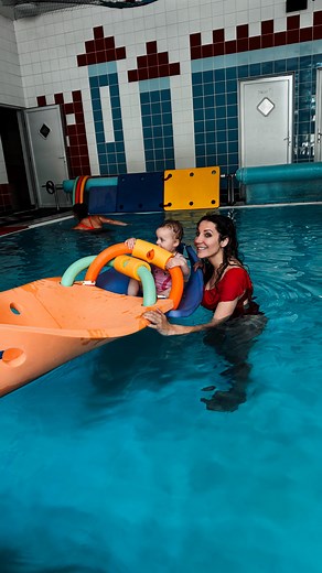 16K views · 1K reactions | Cáky, cáky  Obě happy jak dva grepy @magic_castle_mck | Olga Lounová | Facebook