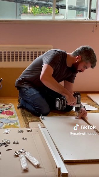 IKEA BRIMNES Cabinet Assembly My wife bought an IKEA BRIMNES Cabinet with Doors for her office. https://www.ikea.com/ca/en/p/brimnes-cabinet-with-doors-white-40300662 She knows how I love assembling flat pack stuff. I picked it up, carried that heavy bastard up a couple flights and put it together. Now, I humbly offer you lovely people this fine content. (Trying one with just assembly audio this time. Please let me know if you'd prefer the dulcet tones of my explanations.) #IKEA #assembly #build