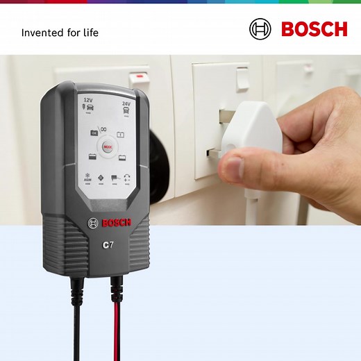 Ever wondered how to use Bosch C7 Battery Charger? Follow these 3 simple steps: 🚗Connect the Positive (red) and Negative (black) terminals respectively. (Charger to the battery) 🚗Connect the power cord to the main current. 🚗Select the preferred Mode (depends on situation/battery type) Get the juice flowing into your battery today! _____________________ Bosch Module & BCS Workshops https://bit.ly/BoschModuleBCS Shopee https://shp.ee/h7hh7tj Lazada http://bit.ly/BoschLazadaMY #BoschInUs #YourJo