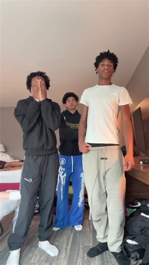 @Sÿð♣️ @…. #fyp #dance #hoops