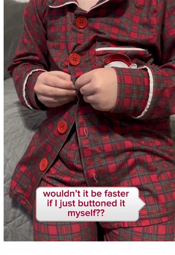 BUTTONS?! by 5, your kiddo should be able to manipulate buttons! A good way to practice is with those cute PJs before bed 🥰👕🤩 #finemotorskills #buttons #toddlersoftiktok