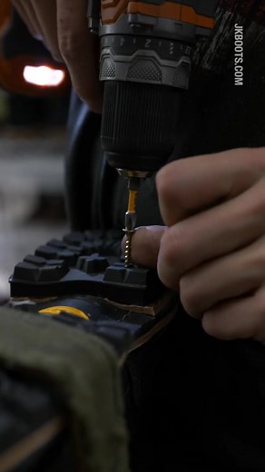 How we make the heels on our Superduty S boots. These boots have one layer of leather in their heel stack, but they still provide the same arch support that you expect from our boots and will keep you on your feet all day long. #loggerboots #loggersheel #archsupport