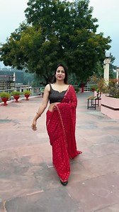 8K views · 391 reactions | ☺️☺️☺️ #saree #trending #backless #sareeseduction #reelsviral #goviral #trendingsongs #honeysingh #maniac | Rituvlogs | Facebook