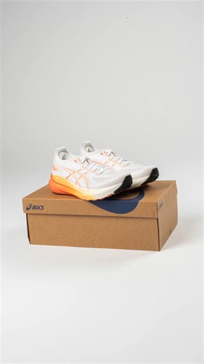 The OneASICS End of Year Sale is here! 🙌 For a limited time only get 25% off of selected ASICS shoes, clothing, and accessories for everyone in the family. Shop now online or visit us in-store. 🛍️ | ASICS