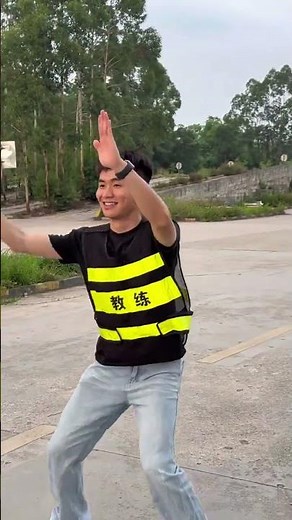 Behind the Scenes: The Daily Life of a Traffic Controller