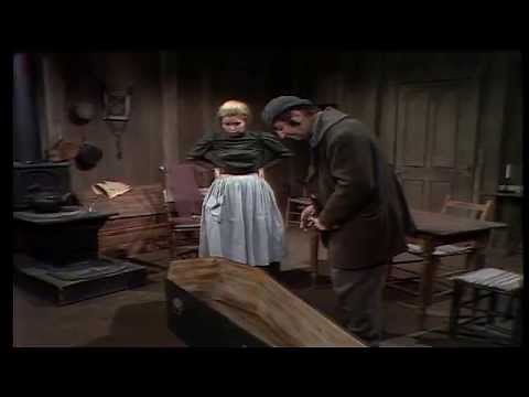 Les Belles Histoires Des Pays D'en Haut - La Tombe