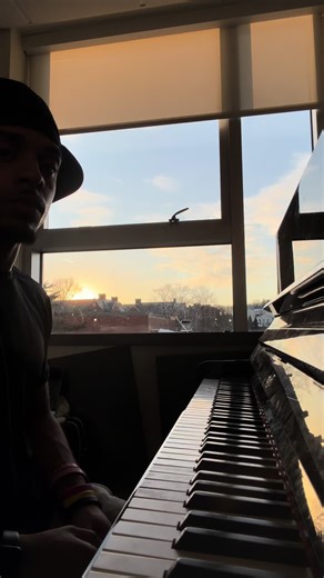 Relaxing Piano Melodies for Your Sunset Mood