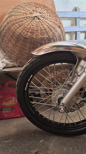 #ax 100 @Carlostorres29