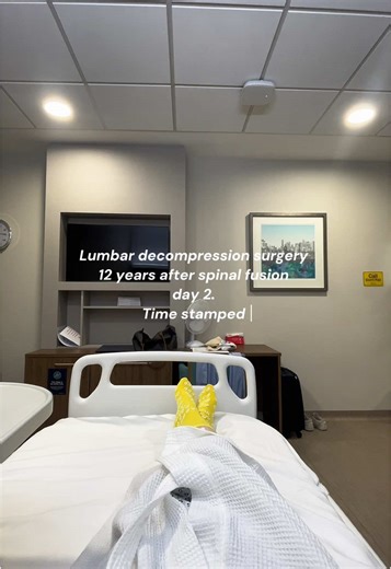 Lumbar decompression surgery to remove my spinal cyst day 2 #scoliosis #spinalfusion #nurosurgery #spinalcyst #spinalsurgery #lumbardecompression