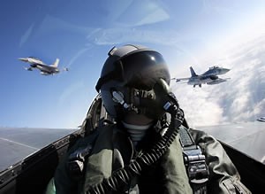 New Mega Display Cleared for F-16s’ Primary Flight Reference - Defense Update: