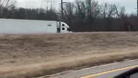 Missouri lawmakers consider English proficiency bill for commercial drivers after wrong-way truck vi | Haystack News