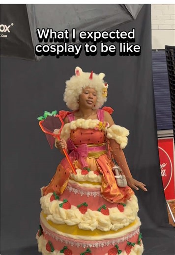 My strawberry cake cosplay was destroyed 🍰🥹 #blackcosplayer #cosplayingwhileblack #merenguecosplay #animalcrossing #animalcrossingcosplay #strawberrydress