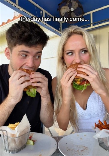 this didn’t go as planned… #nataliereynolds #couple #love #engagement #proposal